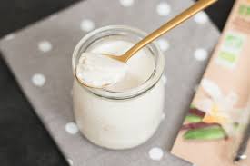 Pas A Pas Pour Realiser Un Delicieux Yaourt Au Lait De Brebis Entier Et Parfume A La Vanille Recette 100 Naturelle Sans Sucre Brebis Yaourt Recette Yaourt