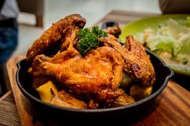 Bumbu ayam goreng lalap ayam lalapan manado ayam goreng tepung renyah sambal terasi goreng ayam ayam goreng bumbu kuning & lalapan. Gambar Payudara Kalori Matang Kering Garing Masakan Lezat Diet Makan Malam Hidangan Tongkat Pemukul Genderang Cepat Makanan Segar Keemasan Gourmet Panas Rongsokan Kaki Makan Siang Piring Daging Unggas Camilan Meja Sayap