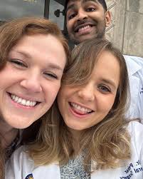 Chief Resident Spotlight: Ellen Pekar majored in Chemistry and minored in  Fine Arts at UPenn. She went to The Donald and Barbara Zucker School of  Medical at Hofstra/Northwell. “What does Tik Tok