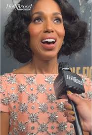 @Kerry Washington giving @Debbie Allen her 💐 is our favorite moment