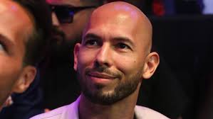 Controversiële influencer Andrew Tate opgepakt in Roemenië