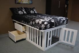 Don't purchase a dog bed without reading out ultimate mega guide that details dog bed styles our ultimate dog bed guide will teach you all the ins and outs of selecting your perfect dog bed! Dog Kennel Bed