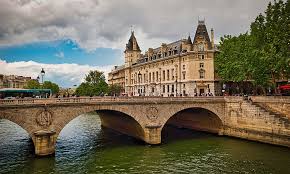 The sun deck is adjacent to the sky bar and there is an access way to the bridge. Hd Wallpaper Bridge River France Paris Building His River The Seine River Wallpaper Flare