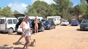 BralessForever - Getting Ready To Hit The Beach - EPORNER