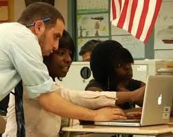 THE RISE OF K–12 BLENDED LEARNING