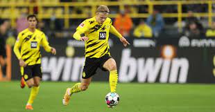 Unsurprisingly, haaland takes top spot and dortmund's exceptional striker has established himself as one of the best footballers in the world before. The Moment Haaland Showed He S About More Than Just Scoring Goals Planet Football