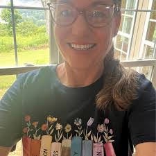 Carrie Grigsby's Instagram, Twitter & Facebook