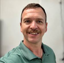 Can rear windows roll all the way down in OBS TAHOES/YUKONS 4DR?