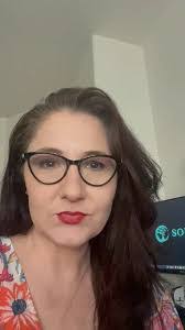 Shannon Stringer's Instagram, Twitter & Facebook