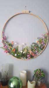 L Endroit Ou Acheter Et Vendre Tout Le Fait Main In 2020 Wildflower Wreath Embroidery Hoop Crafts Diy Wreath