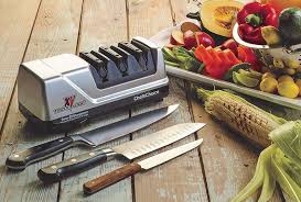 best knife sharpeners: keep knives