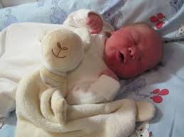 Ein wunschkaiserschnitt ist ein kaiserschnitt, der auf den ausdrücklichen wunsch der schwangeren durchgeführt wird, ohne dass eine medizinische allerdings sind die motive, die werdende mütter zum wunschkaiserschnitt bewegen, genauso ernst zu nehmen. Meine Art Zu Entbinden Ein Geplanter Wunschkaiserschnitt Mamahoch2