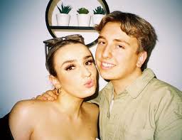 Breanna Fleming 😽 (@breanna.fleming_) • Instagram photos and videos