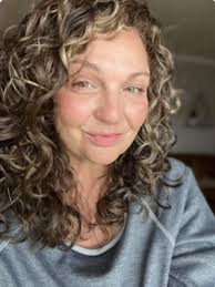 Here's the beautiful thing about our tinted mineral products: They're  designed to ENHANCE your natural skin tone, not cover it up! Whether you're  rocking our Tinted Moisturizer for everyday ease, Tinted Mineral