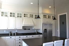 6 Les Moulures Sont Ideales Pour Ajouter Un Petit Plus Dans La Cuisine Rendez Vous Sur Cette Page Pour Pl Meuble Cuisine Cuisines Design Rangement Fait Maison