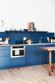13 Gorgeous Contemporary Kitchens That Ll Stop You In Your Tracks Contemporary Kitchen Contemporary Style Kitchen Minimalist Kitchen Design