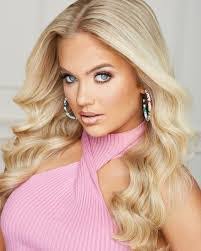 Connie Lemire's Instagram, Twitter & Facebook