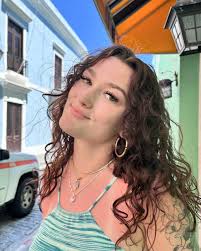 Audrey Oneill's Instagram, Twitter & Facebook