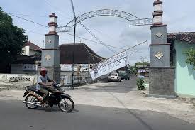 Loker pabrik mainan di karanganyar demak : Warga Kabupaten Karanganyar Mulai Adaptasi Di Era New Normal Seperti Apa