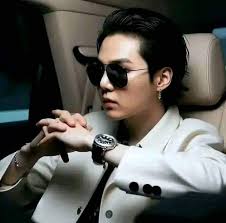 BTS ARMYs believe India is so ready for a BTS concert after witnessing a  wholesome response to Chris Martin's My Universe performance at the  Coldplay concert in Mumbai