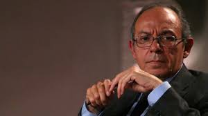 Héctor aguilar camín creció escuchando un discurso político sustentado en el ideal revolución y de la misma manera lo vio desaparecer, hasta poco a poco transformarse en la lucha por el ideal de la democracia y el progreso. Aguilar Camin No Se Equivoca Lopez Obrador Es Pendejo Y Petulante Por Oscar Constantino