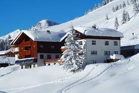 Our bed & breakfast haus furka (1510 m) is located in a quiet location on the outskirts of damüls, an idyllic mountain village with lush meadows and a magnificent floral splendor. Haus Furka Damuls