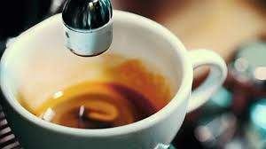 In Kaffeemaschinen Leben Bakterienkolonien Wie Im Ausguss So Wirst Du Sie Los Video Kaffeemaschine Bakterien Ausguss