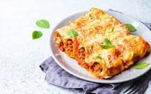 What do you eat with cannelloni?