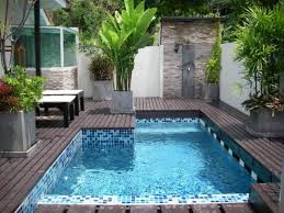 Buat saya disini jadi standar kolam renang yang cocok lah dari segi harga yang ga terlalu mahal dan kolamnya yang pas, ada hangat ada dingin. Inspirasi Kolam Renang Untuk Rumahmu Fabelio