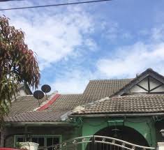 Namun ia turut diminati oleh lelaki tidak kira bujang atau sudah berkahwin. Loteng Bumbung Atas Siling Attic Kayu Moden Facebook