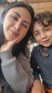 La meta nunca fue vivir en , Dubai ni bolsas de marca , , siempre fue poder  estar , contigo y verte brillar 🌟, #tupuedes , #capitanAdam, #milagros,  @Karol G