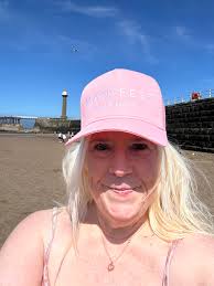 do these ladies know what a brilliant move is..