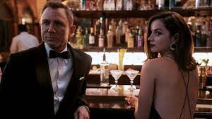 Agent emilio largo in an international extortion scheme. James Bond Warum Man Keine Zeit Zu Sterben Schon Verreissen Kann Kultur Sz De