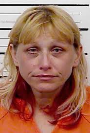 Beth Manis's Instagram, Twitter & Facebook