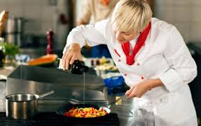 Simpan kemasan di tempat yang gelap, jauhkan dari cahaya, dan hindari dari hawa panas. Jangan Memakai Extra Virgin Olive Oil Untuk Memasak