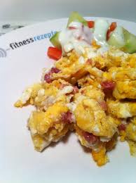 Die gemüsepfanne ist nicht nur ein ideales low carb diät rezept, es werden hauptsächlich wichtige vitamine und ballaststoffe durch das gericht aufgenommen. Das Low Carb Ruhrei Mit Harzer Roller Basic Fitness