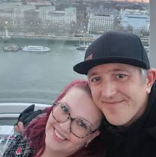 I don't get to play amplified too often, so it was nice to go all out at a  blues jam last night!