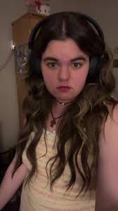 Fallon Grace (@dilfsanddames)