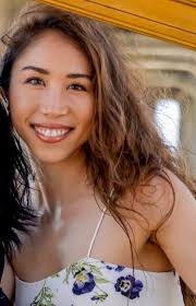 whoop whoop!!!🎊 Mid week already🥳💃🕺 .... Question of the day: 😜😅 if  you were to come from another ethnic group other than the one you're from,  which will it be? 🤷 let's