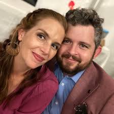 Vote now for your favorite 1999 movies in our showdown!  https://editorial.rottentomatoes.com/article/best-1999-movies-showdown/?cmp=TWRT_Edit_Showdown_1999_RD2