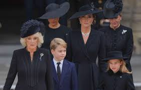 Kate Wears Late Queen's Pearl Choker For Funeral After Inheriting Her  Majesty's $110 Million Jewelry Collection