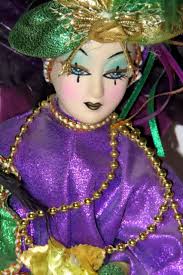 VINTAGE PORCELAIN MUSICAL "Bring in the Clowns" Mardi Gras Clown Doll  Ornate 16" $35.00