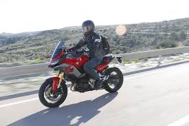 Which your f 900 xr already exemplifies. Bmw F900xr First Ride Review Drivemag Riders