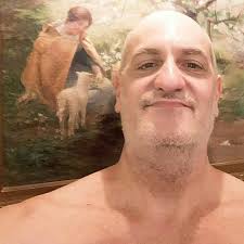 📍DIVINA ROXANA HARRIS VESTIDA CON UN MONO DE ADOT