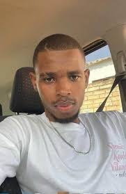 Onde está o Sauré? Kuni xirilo tikwene ka Malhapsene. Há dias que o Sauré  desapareceu. No início, havia correria, chamadas, perguntas.Havia  esperança. Hoje, há silêncio. Um silêncio que dói, que se instala