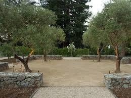 Low Maintenance Backyards Landscaping Network Backyard Landscaping Tuscan Landscaping Tuscan Landscape Design