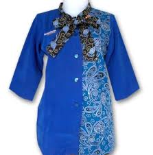 Desain baju seragam bank mandiri cabang ketapang ini menggunakan perpaduan warna hitam dan biru muda. 15 Baju Batik Kerja Bank Wanita Modern Terupdate 2021