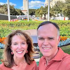 Lots to celebrate and be thankful for today…🎉🎉 An amazing Texas win last  night🧡 Hook 'em!! And we reached 10k followers