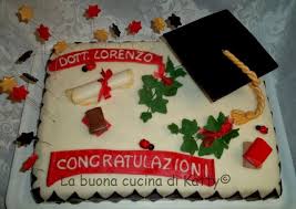 La Buona Cucina Di Katty Torta Stellare Per La Laurea Di Lorenzo Torte Stella Torte Decorazioni In Pasta Di Zucchero