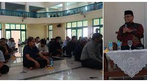 Maybe you would like to learn more about one of these? Undang Dai Kondang Kh Jujun Junaedi Uin Sgd Bandung Gelar Peringatan Maulid Nabi Dengan Terapkan 3m Tribun Jabar